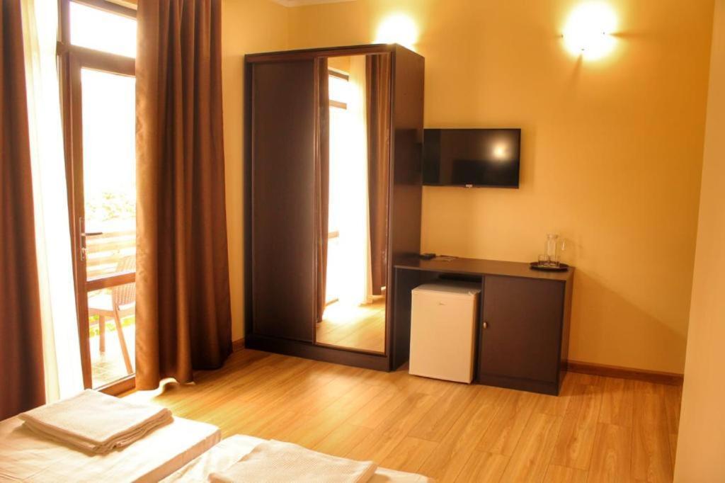 Guest House Sirius Pizunda Exterior foto