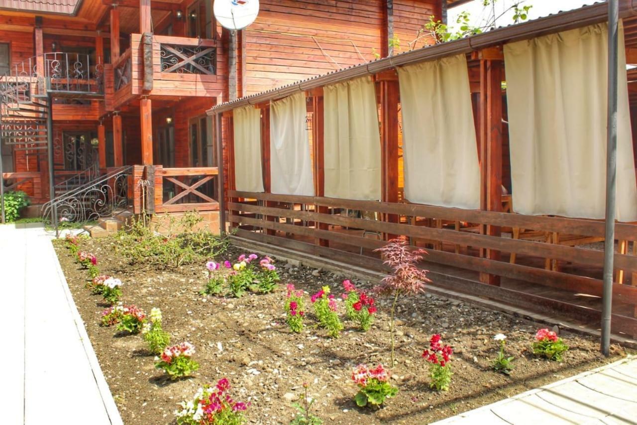 Guest House Sirius Pizunda Exterior foto